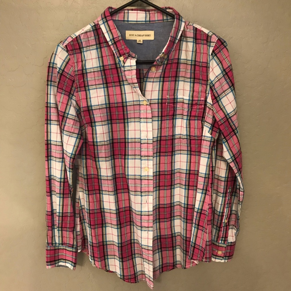 Women’s pink plaid shirt size M